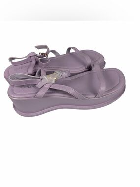 Weeboo Lavender Purple Platform Strappy Sandals Size 9 New in Box